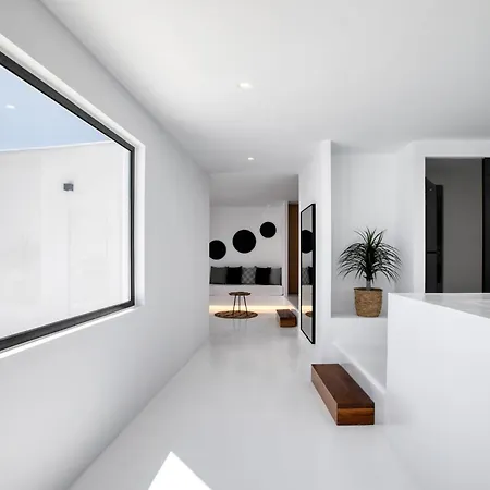 Villa Psarou Black 2